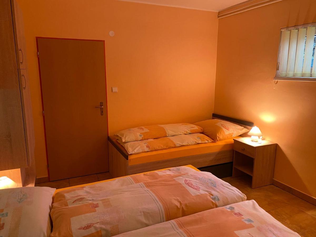 Privat No 13 Lägenhet Liptovský Mikuláš Exteriör bild